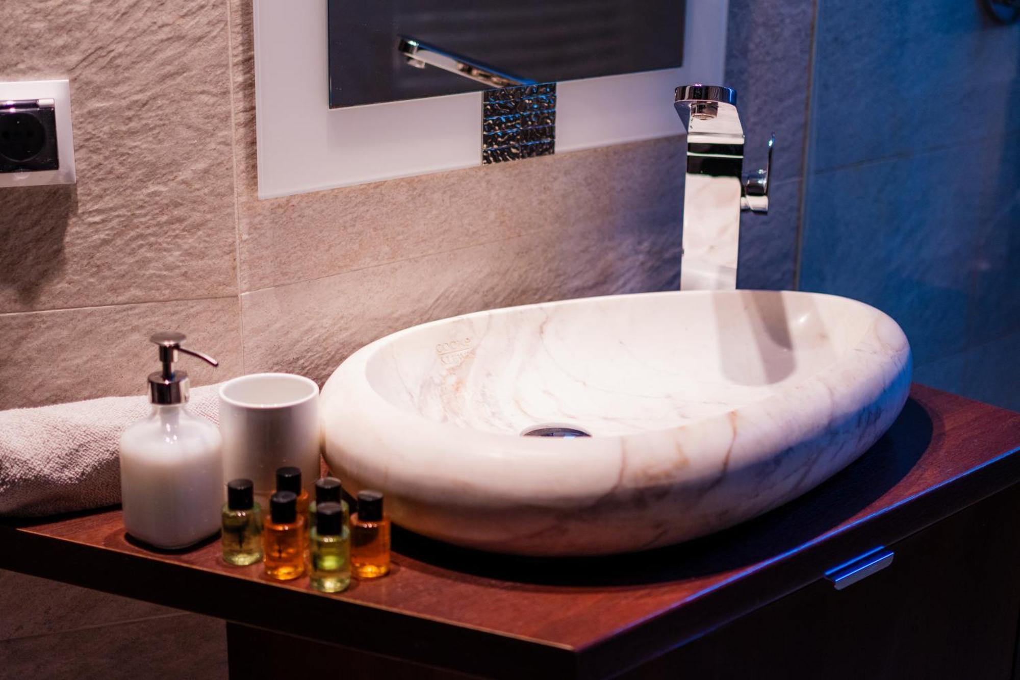Luna Prestige Suite Krasków Εξωτερικό φωτογραφία